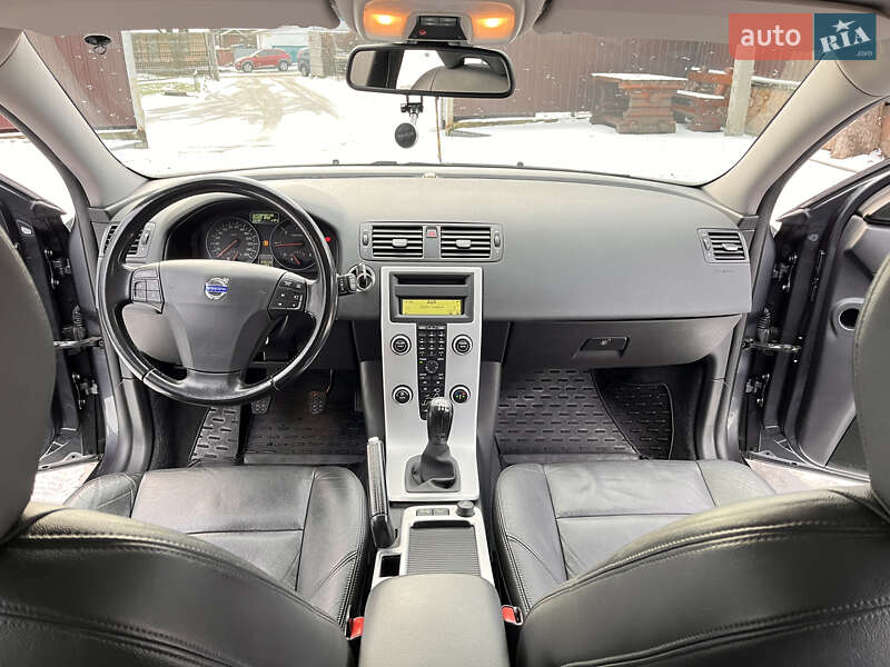 Универсал Volvo V50 2011 в Малине фото 10 Универсал Volvo V50 2011 в Малине