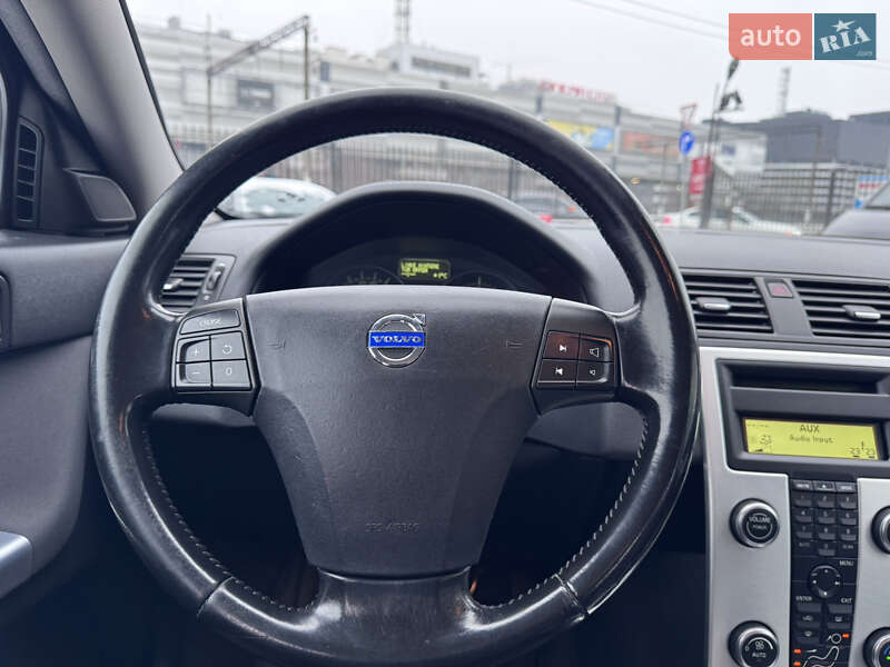 Универсал Volvo V50 2011 в Киеве фото 41 Универсал Volvo V50 2011 в Киеве