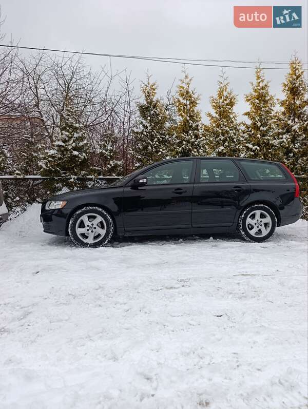 Универсал Volvo V50 2011 в Луцке