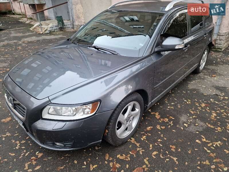 Volvo V50 2012