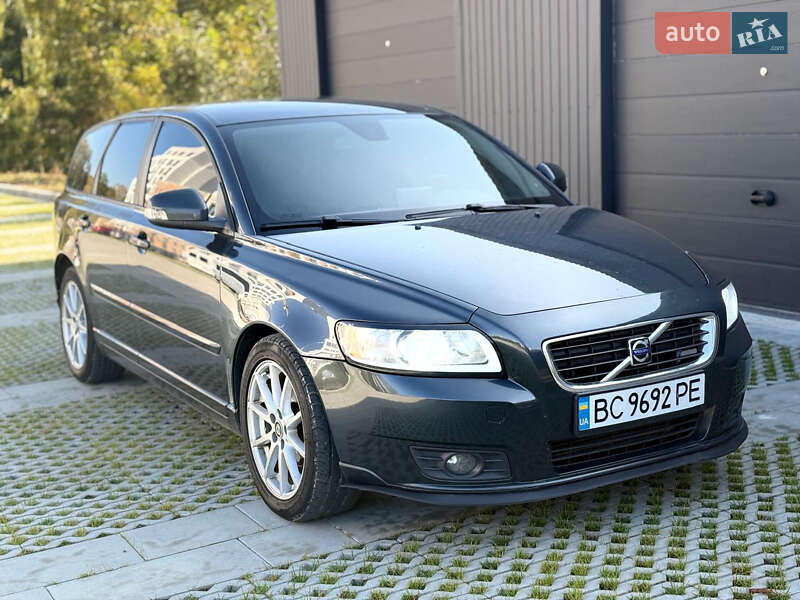 Volvo V50 2010 Volvo V50 2010