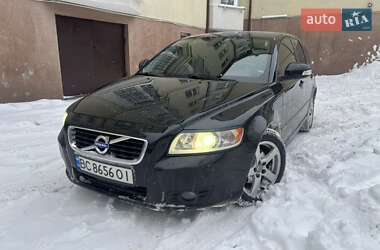 Универсал Volvo V50 2010 в Львове