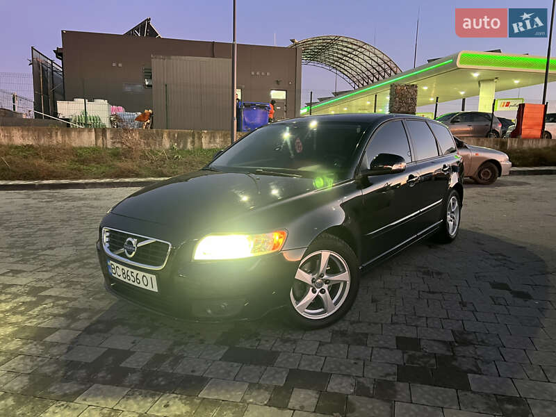 Універсал Volvo V50 2010 в Львові