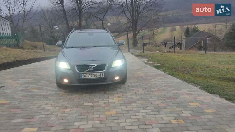 Универсал Volvo V50 2010 в Бориславе