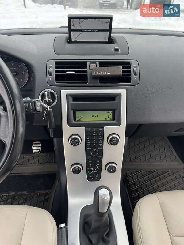 Универсал Volvo V50 2012 в Луцке