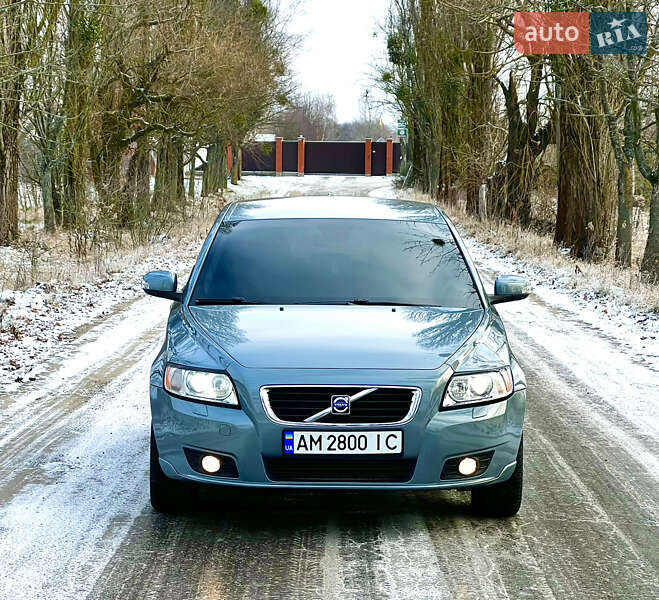 Универсал Volvo V50 2009 в Житомире