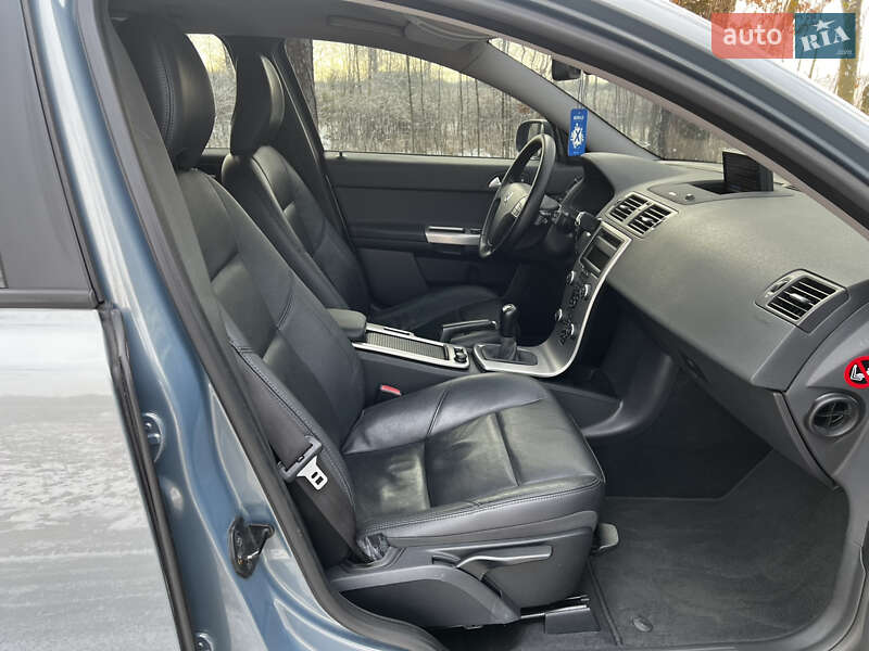 Универсал Volvo V50 2009 в Житомире