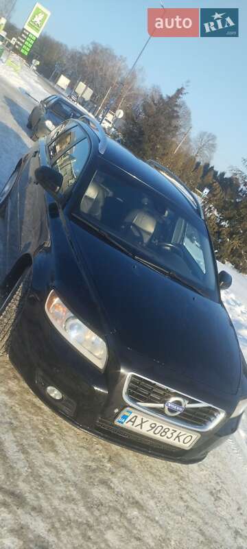 Универсал Volvo V50 2011 в Баре