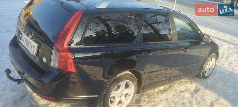 Универсал Volvo V50 2011 в Баре