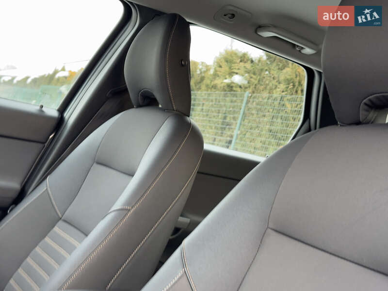 Универсал Volvo V50 2011 в Стрые фото 47 Универсал Volvo V50 2011 в Стрые