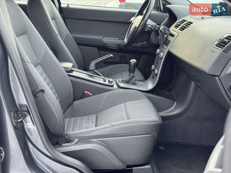 Универсал Volvo V50 2011 в Стрые фото 89 Универсал Volvo V50 2011 в Стрые