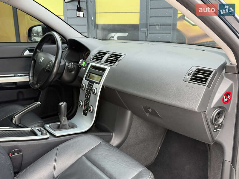 Универсал Volvo V50 2010 в Стрые фото 28 Универсал Volvo V50 2010 в Стрые