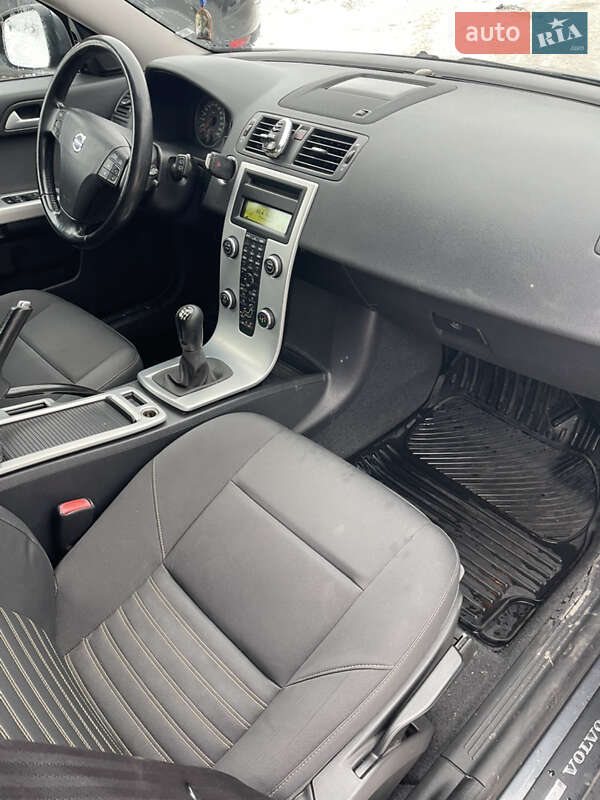Универсал Volvo V50 2010 в Ровно
