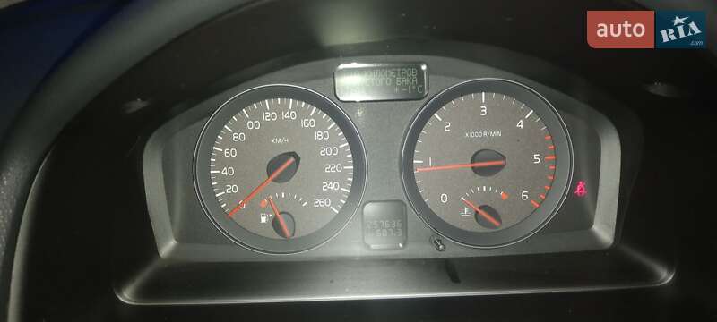 Универсал Volvo V50 2010 в Сарнах