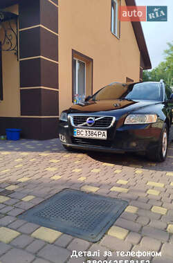 Универсал Volvo V50 2010 в Городке