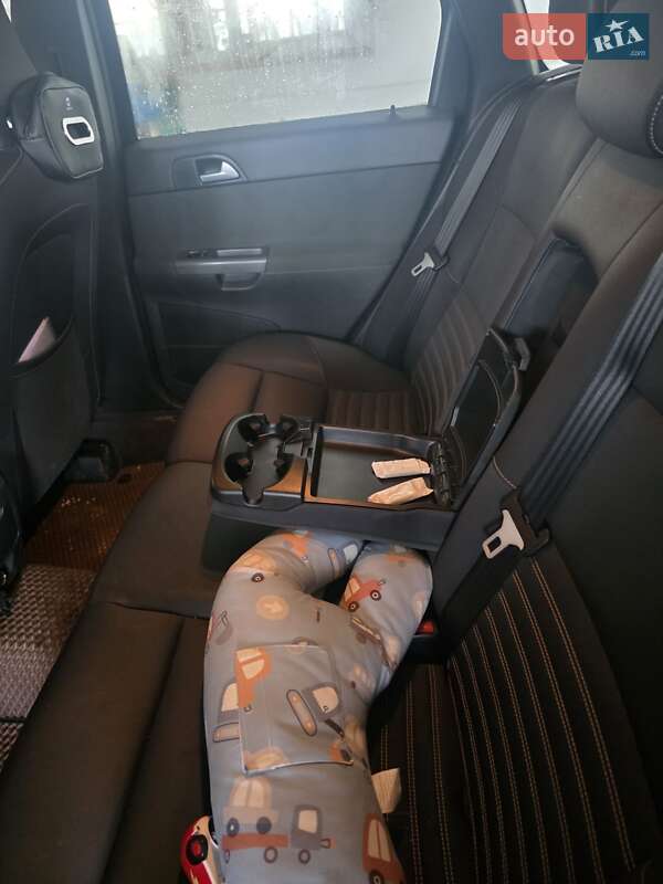 Універсал Volvo V50 2009 в Воловцю