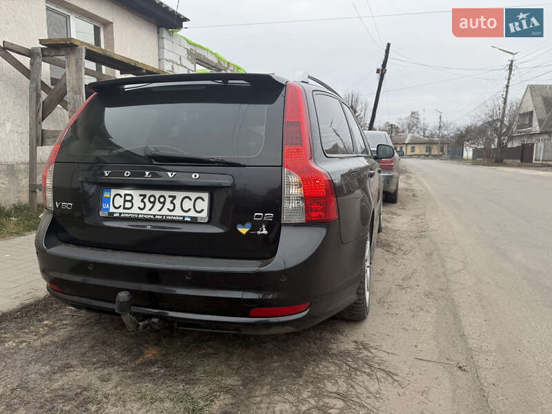 Универсал Volvo V50 2010 в Киеве
