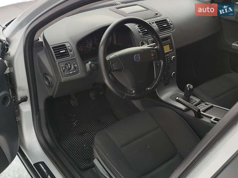 Універсал Volvo V50 2010 в Ковелі