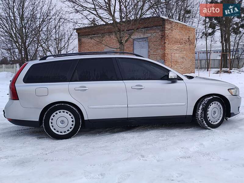 Універсал Volvo V50 2010 в Ковелі