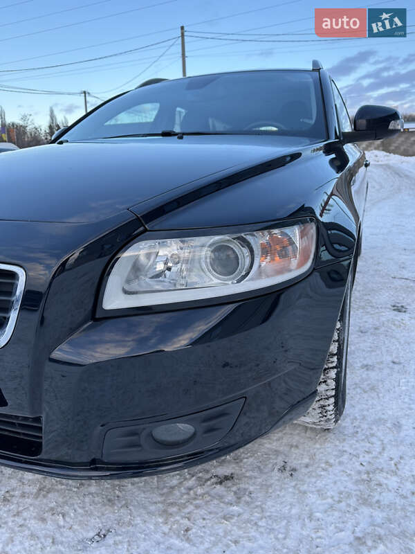 Універсал Volvo V50 2012 в Рівному