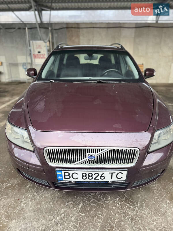 Volvo V50