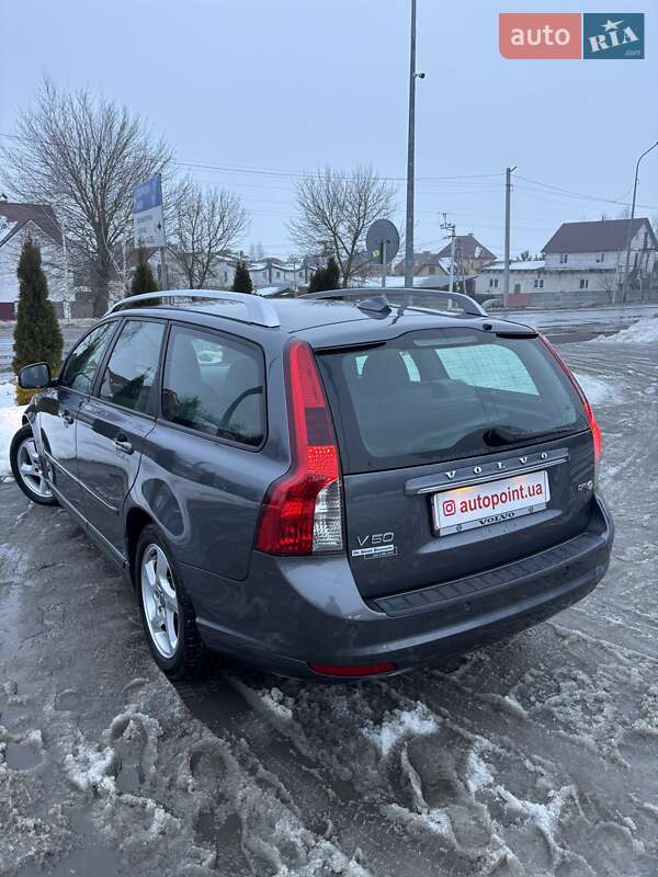 Универсал Volvo V50 2012 в Белогородке