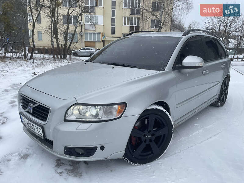Универсал Volvo V50 2010 в Львове