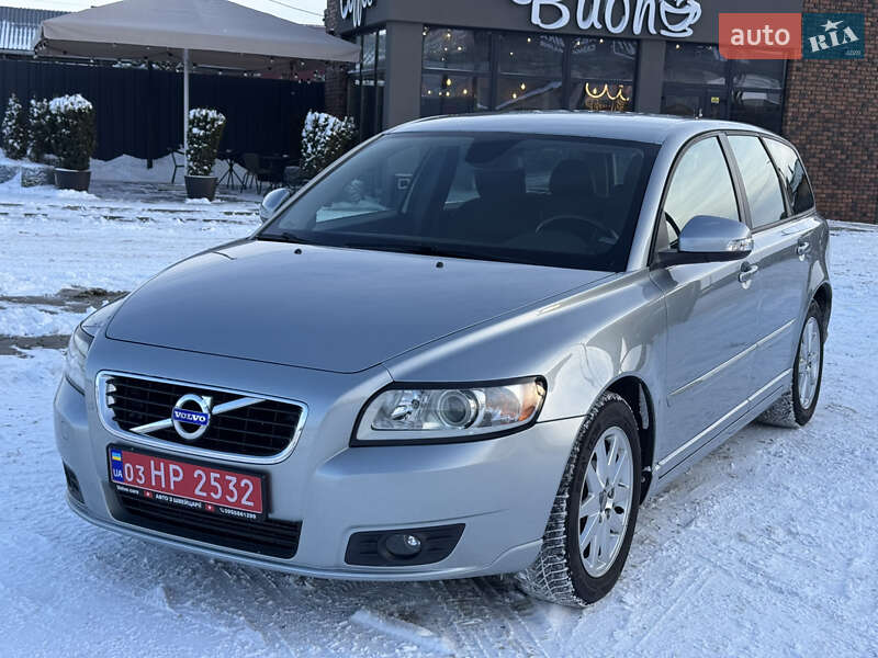 Универсал Volvo V50 2010 в Луцке фото Универсал Volvo V50 2010 в Луцке