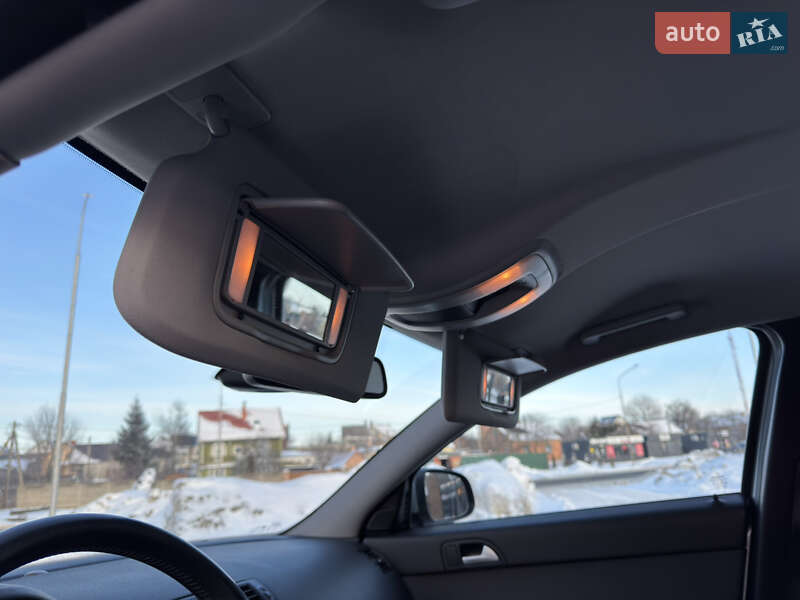 Универсал Volvo V50 2010 в Луцке фото 50 Универсал Volvo V50 2010 в Луцке