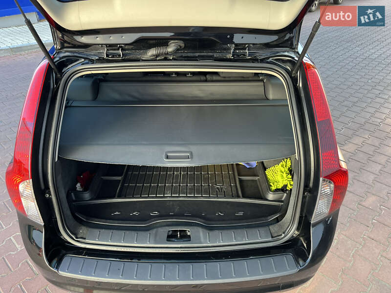 Універсал Volvo V50 2011 в Жовтих Водах