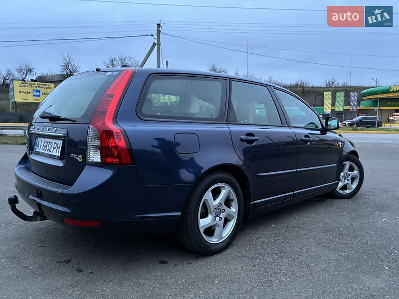 Универсал Volvo V50 2012 в Киеве