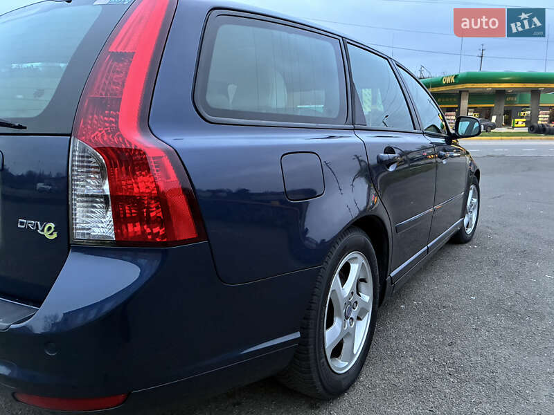 Универсал Volvo V50 2012 в Киеве