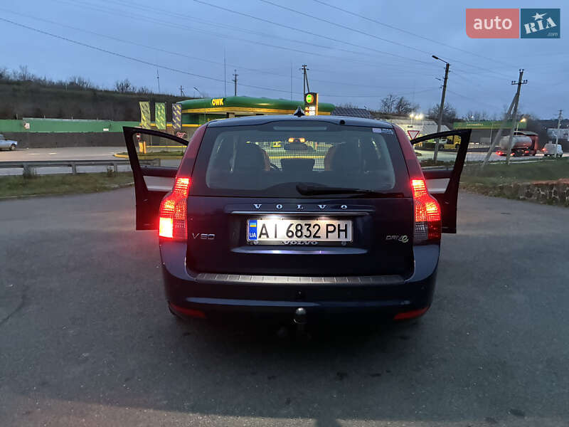 Универсал Volvo V50 2012 в Киеве