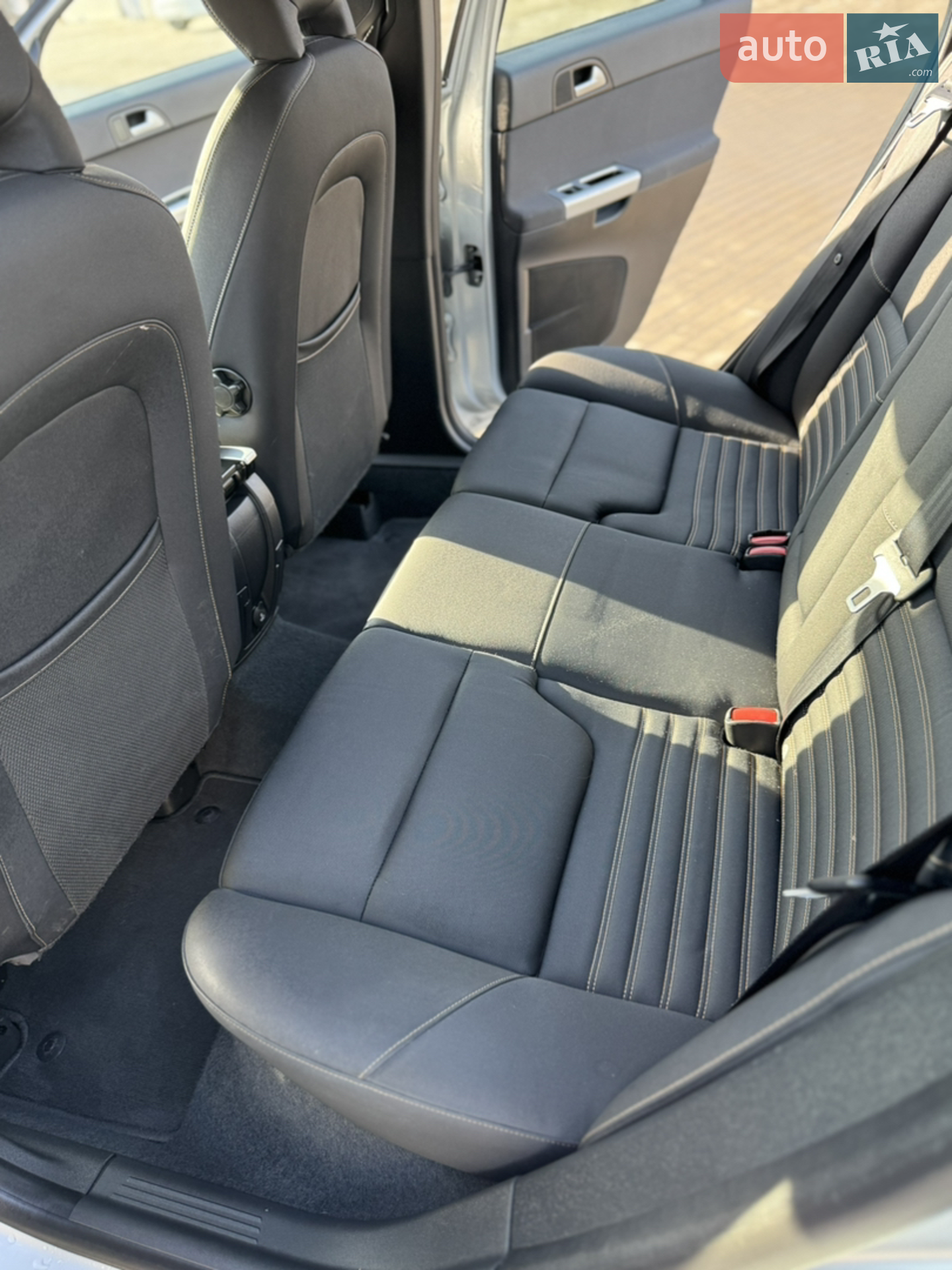 2010 Volvo V50 - мініатюра 26