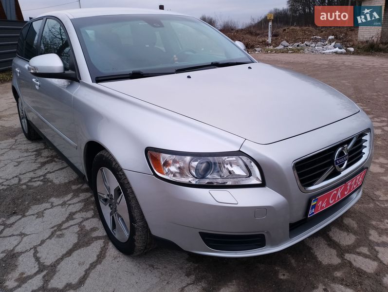 Универсал Volvo V50 2010 в Тернополе