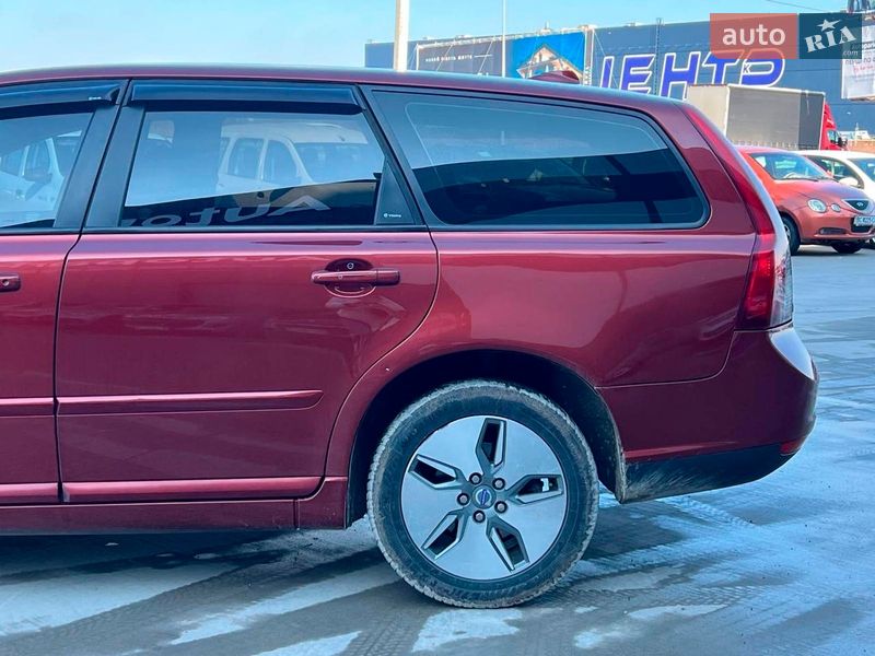 Универсал Volvo V50 2009 в Львове