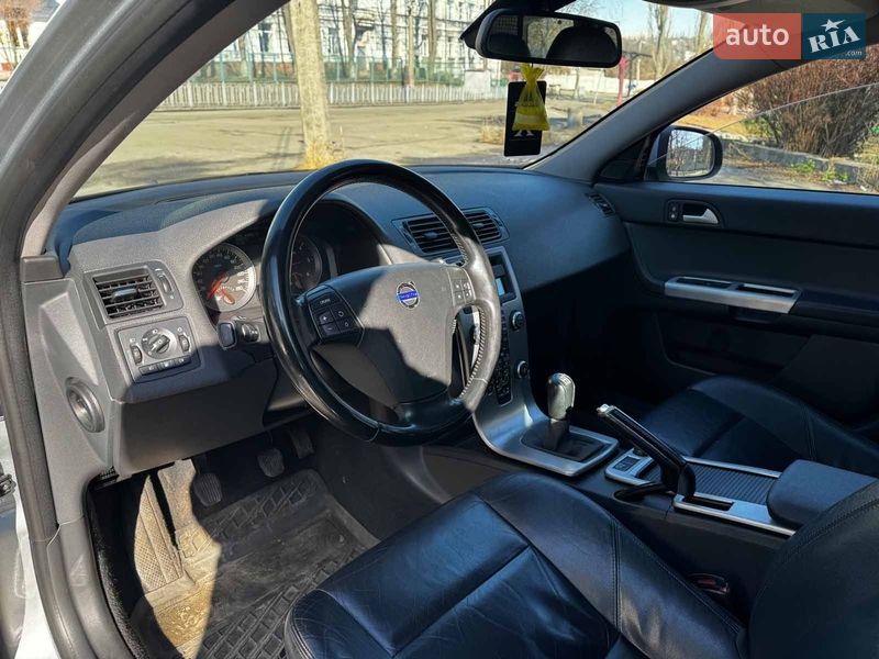 Универсал Volvo V50 2009 в Киеве