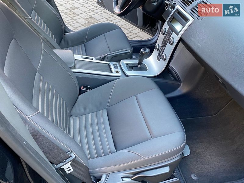 Универсал Volvo V50 2010 в Луцке