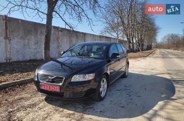 Універсал Volvo V50 2010 в Звягелі