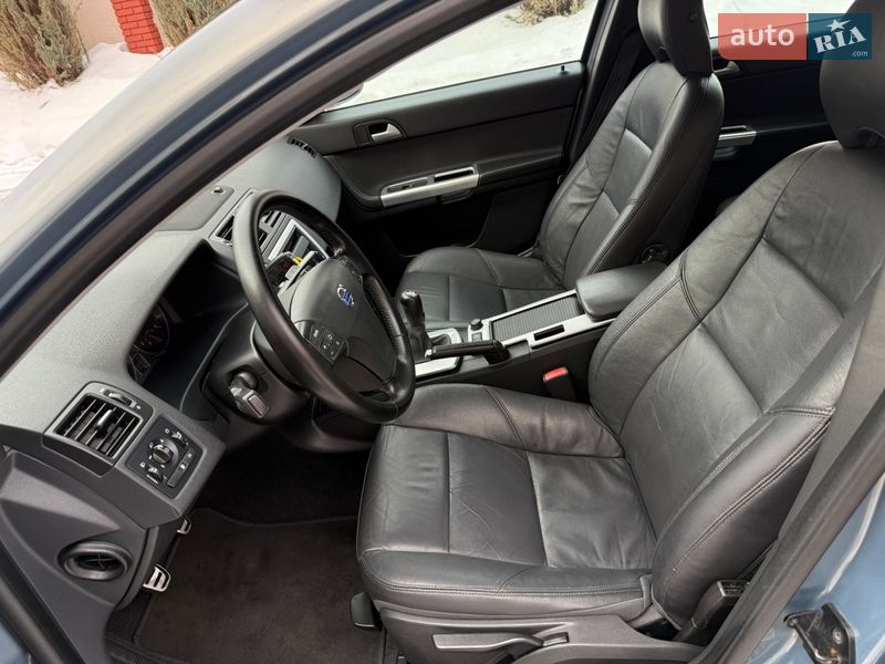 Универсал Volvo V50 2011 в Стрые фото 43 Универсал Volvo V50 2011 в Стрые