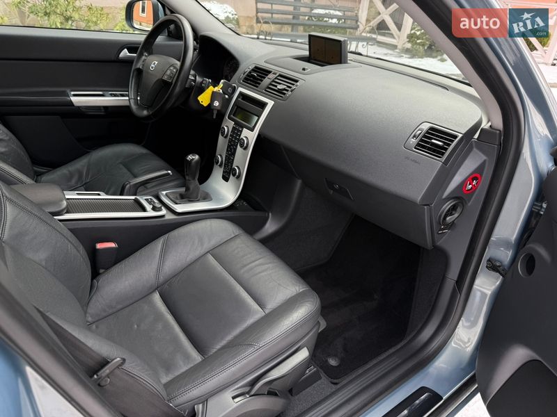 Универсал Volvo V50 2011 в Стрые фото 86 Универсал Volvo V50 2011 в Стрые