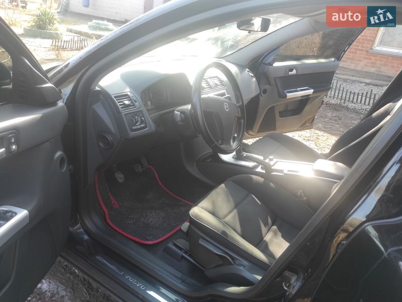 Универсал Volvo V50 2010 в Полтаве