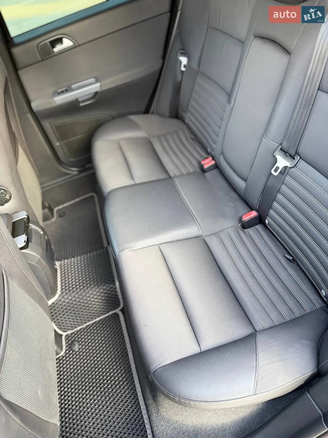 2010 Volvo V50 - мініатюра 17