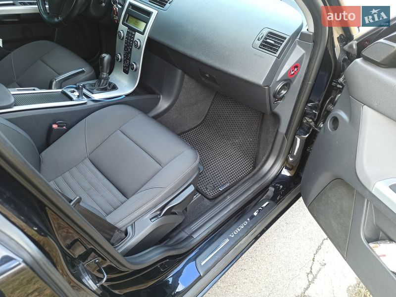 Универсал Volvo V50 2010 в Львове фото 7 Универсал Volvo V50 2010 в Львове