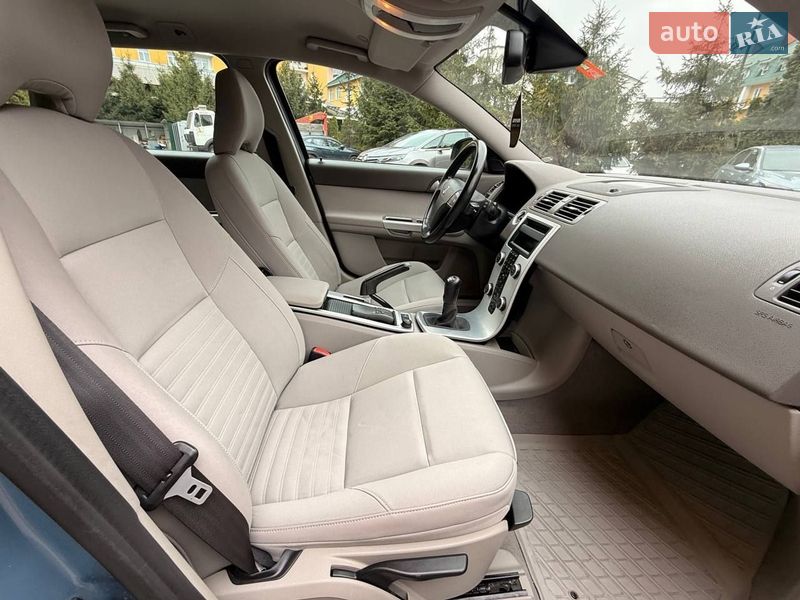 Универсал Volvo V50 2011 в Киеве фото 18 Универсал Volvo V50 2011 в Киеве