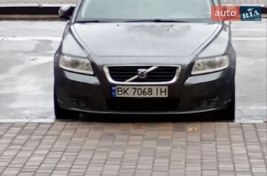 Универсал Volvo V50 2009 в Костополе