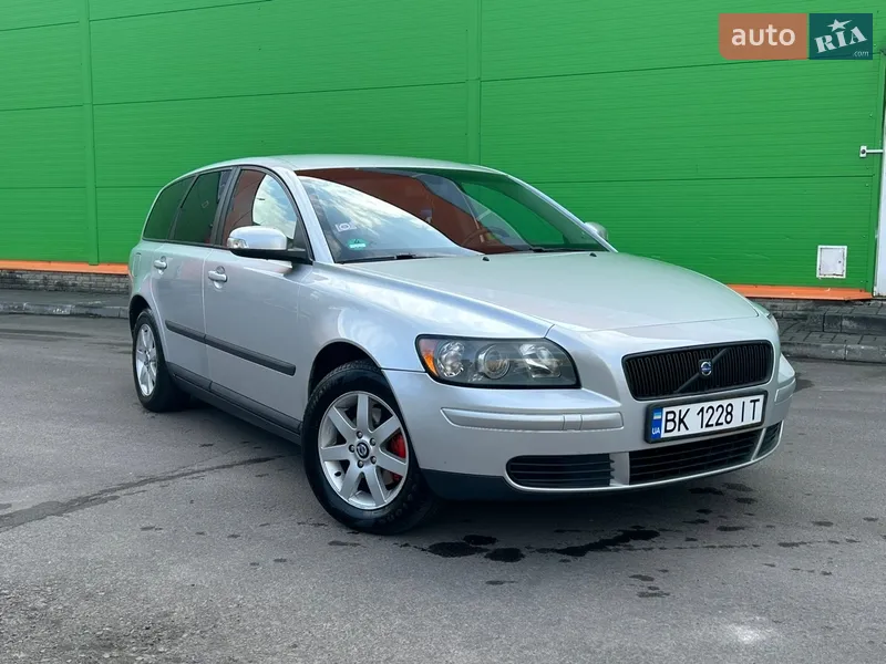Volvo V50