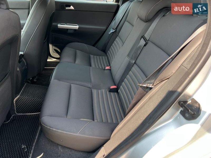 Універсал Volvo V50 2012 в Києві