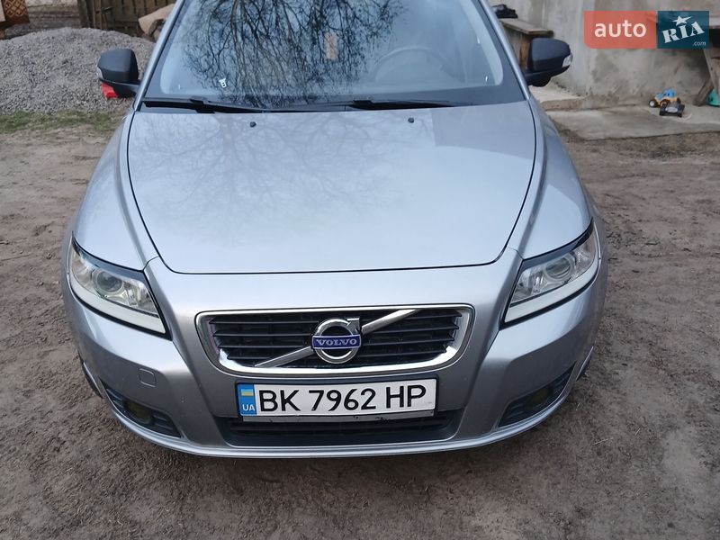 Универсал Volvo V50 2010 в Вараше фото 5 Универсал Volvo V50 2010 в Вараше