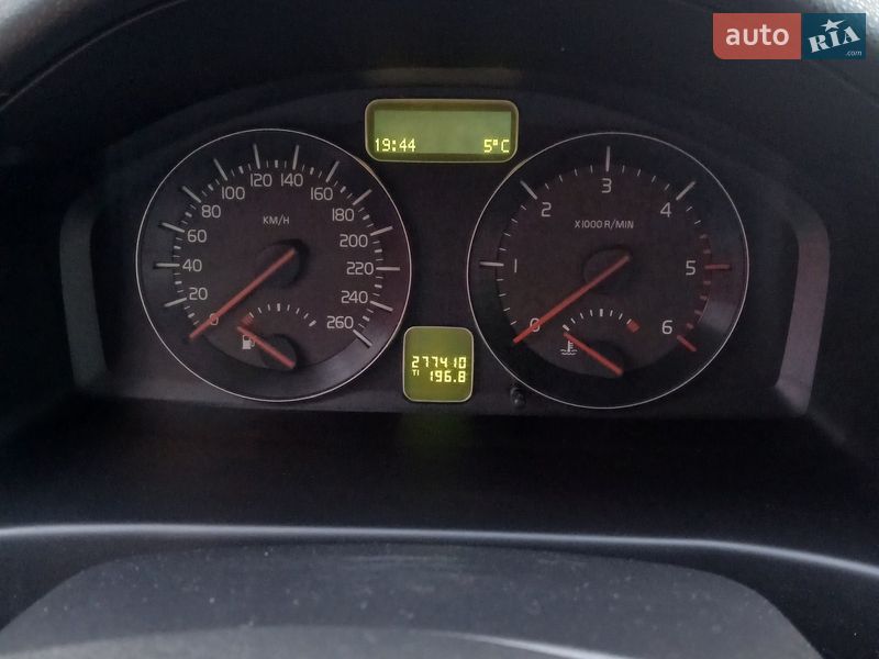 Универсал Volvo V50 2010 в Вараше фото 13 Универсал Volvo V50 2010 в Вараше